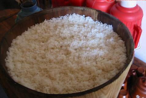 蒸木桶饭视频,传统烹饪技艺与现代美食的完美融合